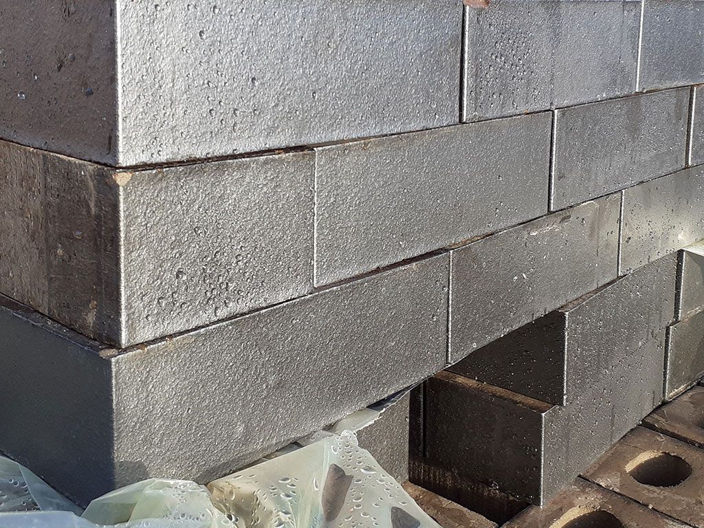 Chrome Blue Engineering Bricks Class B