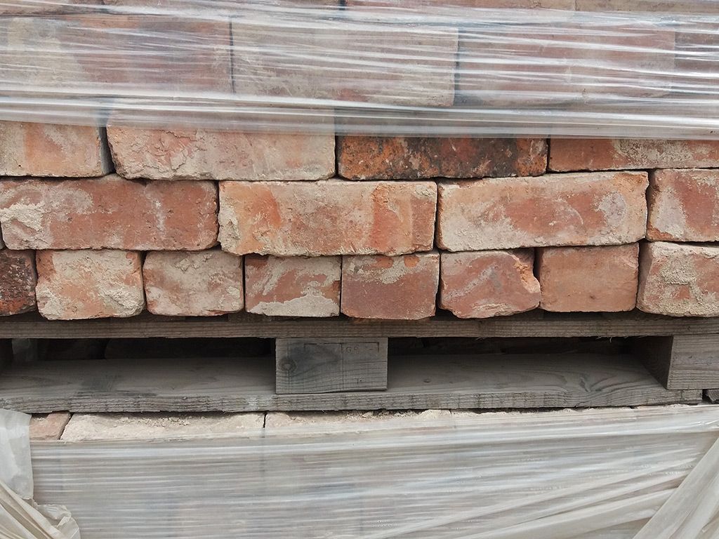 Reclaimed Pressed Common Bricks from Nottingham